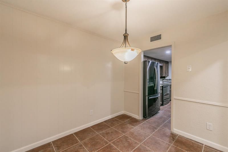 2807 Summit View Drive, Bedford TX 76021 - Photo 8