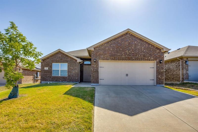 209 Balcones Drive, Fort Worth TX 76108