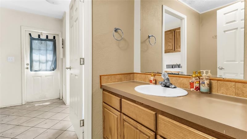 1210 E Texas Street, Denison TX 75021 - Photo 20