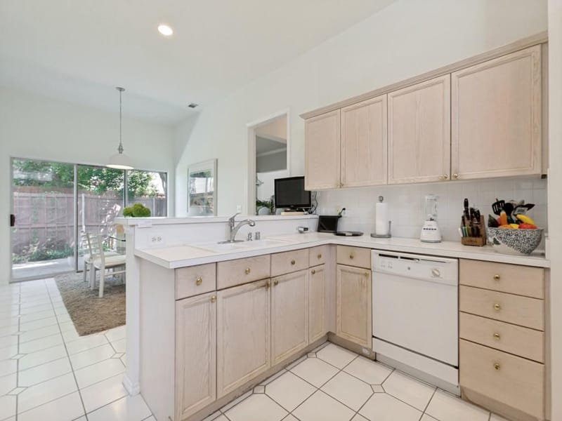 18407 Tettenhall Drive, Dallas TX 75252 - Photo 12