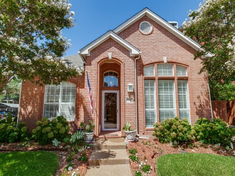 18407 Tettenhall Drive, Dallas TX 75252