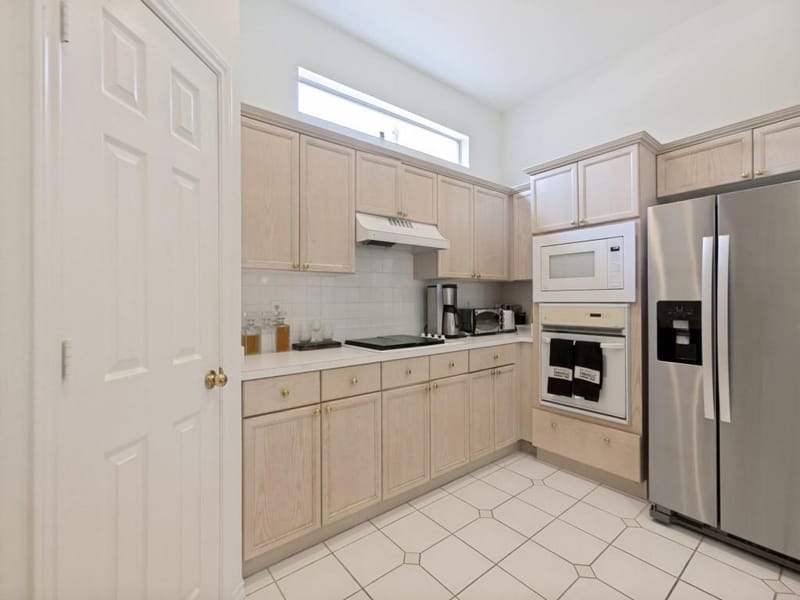 18407 Tettenhall Drive, Dallas TX 75252 - Photo 10