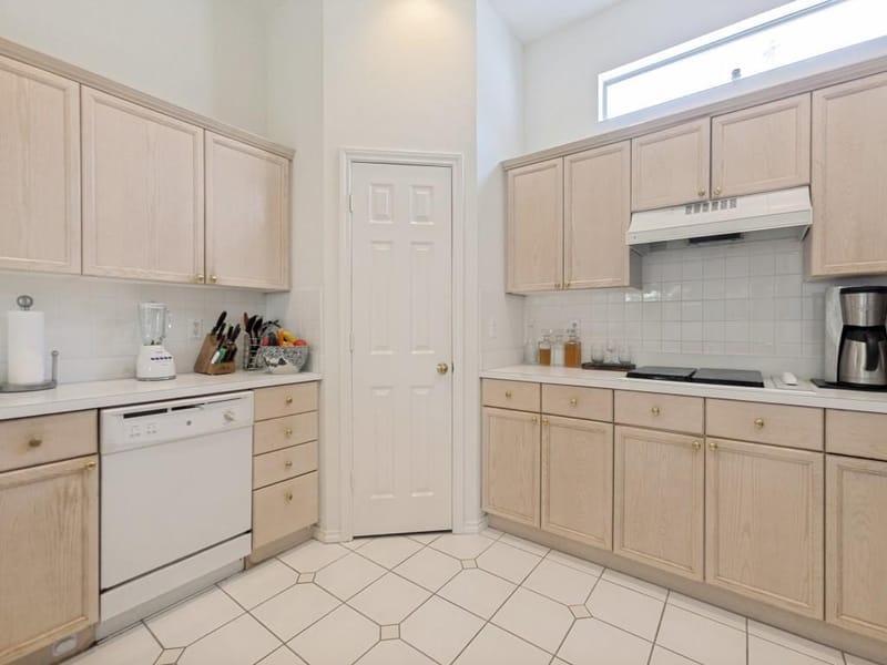 18407 Tettenhall Drive, Dallas TX 75252 - Photo 11