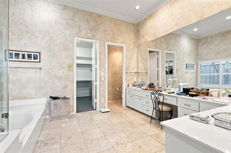 4609 Saxon Drive, Plano TX 75093 - Photo 19