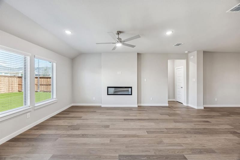 10609 Blakely Creek Road, Fort Worth TX 76126 - Photo 12