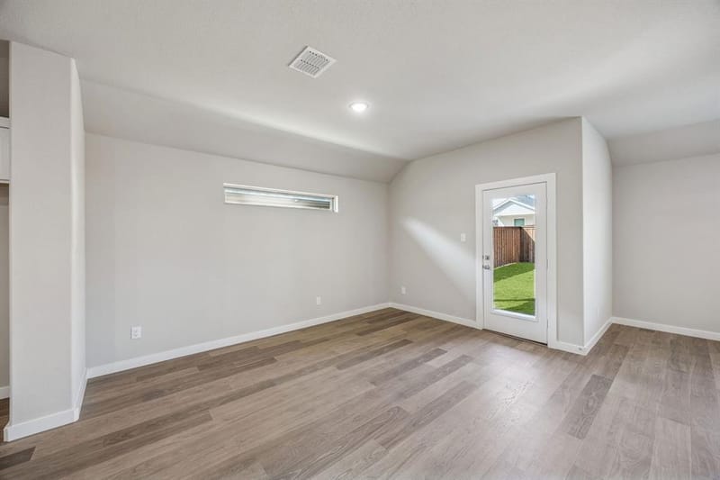 10609 Blakely Creek Road, Fort Worth TX 76126 - Photo 10