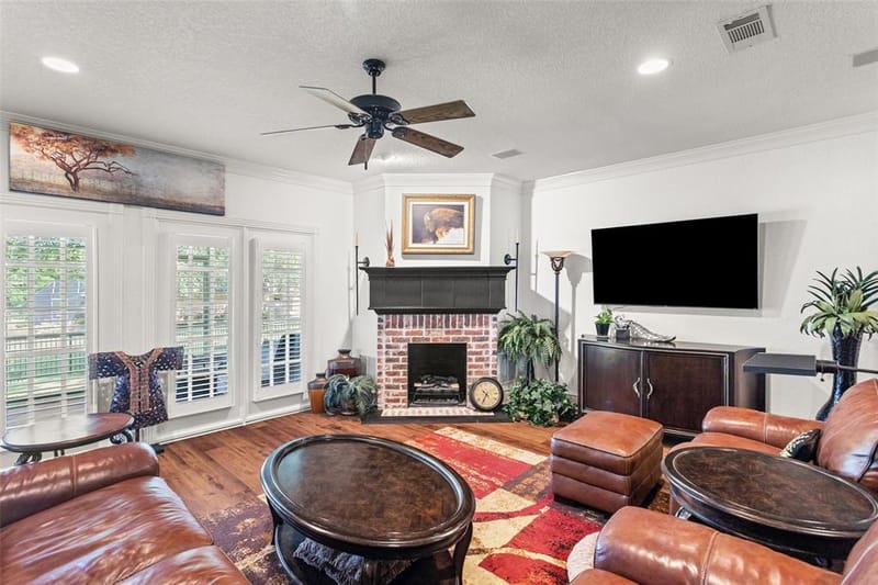 6402 Parlange Court, Granbury TX 76049 - Photo 11