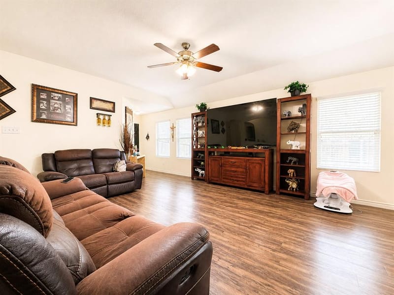 12802 Kyla Jean Court, Dallas TX 75253 - Photo 9