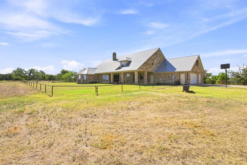4350 Village Bend Road, Mineral Wells TX 76067 - Photo 35