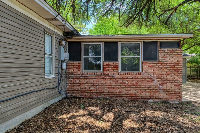 3420 Brook Circle, Waco TX 76710 - Photo 9