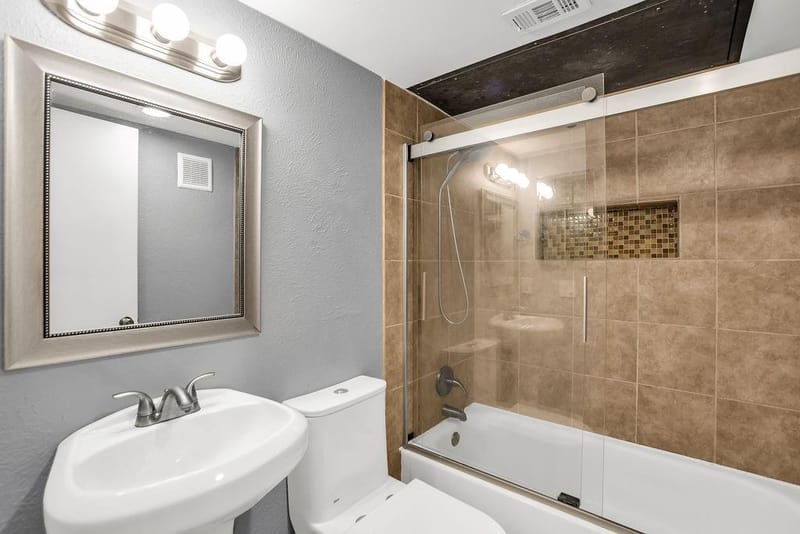 13340 Kit Lane # B09, Dallas TX 75240 - Photo 24