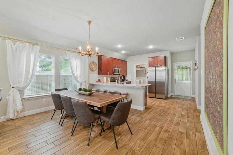 2409 Ross Avenue, Fort Worth TX 76164
