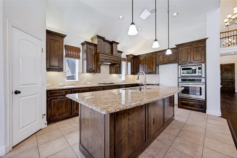 8304 Parish Avenue, McKinney TX 75071 - Photo 11