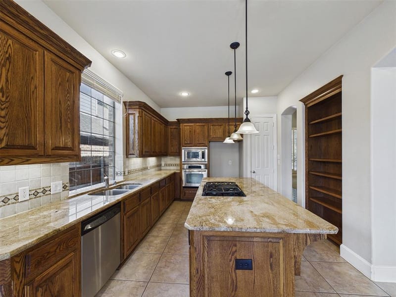 6400 Castle Rock Circle, McKinney TX 75071 - Photo 13