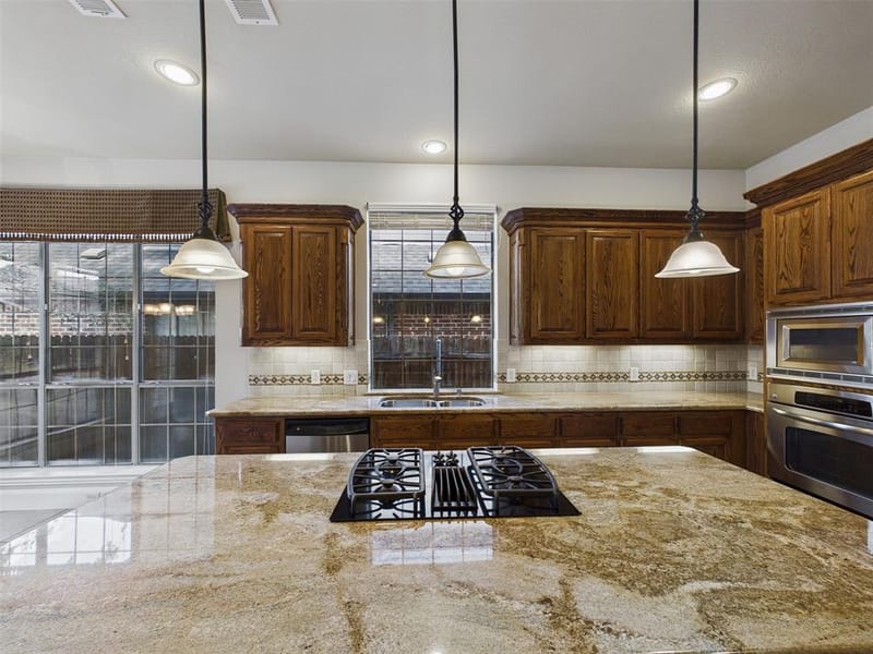 6400 Castle Rock Circle, McKinney TX 75071 - Photo 14