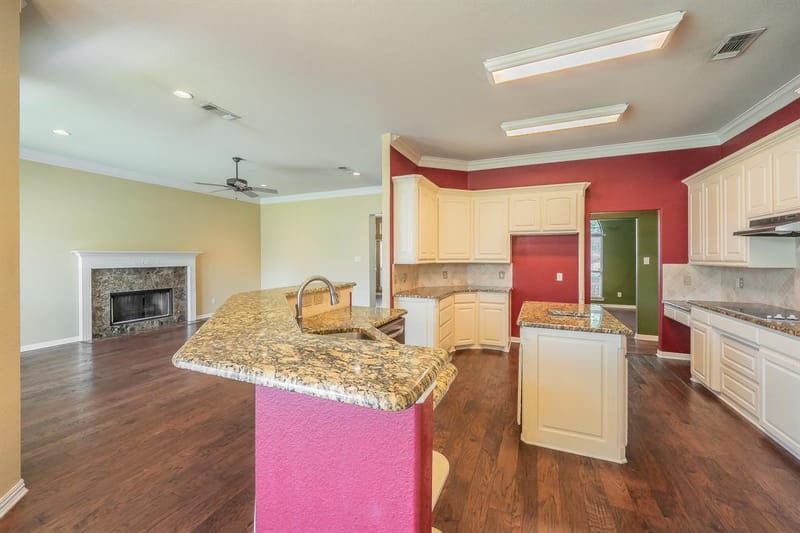 8152 Vine Wood Drive, North Richland Hills TX 76182 - Photo 14