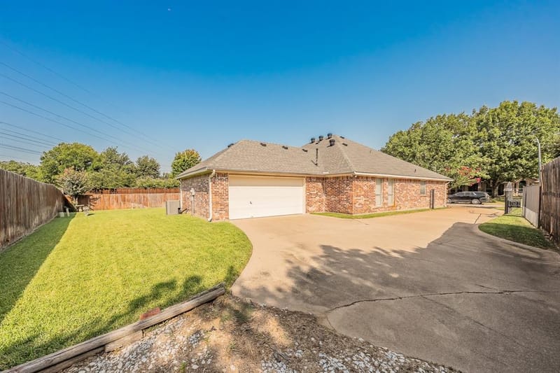 8152 Vine Wood Drive, North Richland Hills TX 76182 - Photo 37