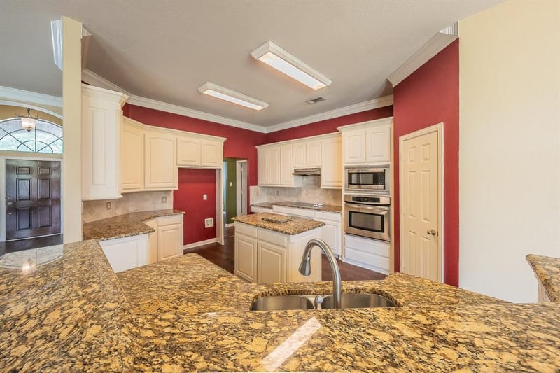 8152 Vine Wood Drive, North Richland Hills TX 76182 - Photo 15