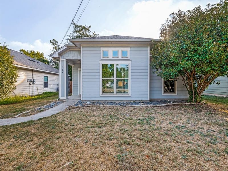 214 Lewis Street, Waxahachie TX 75165 - Photo 3