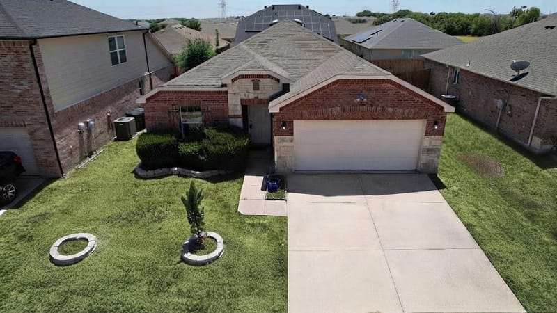 433 Magma, Fort Worth TX 76131 - Photo 2