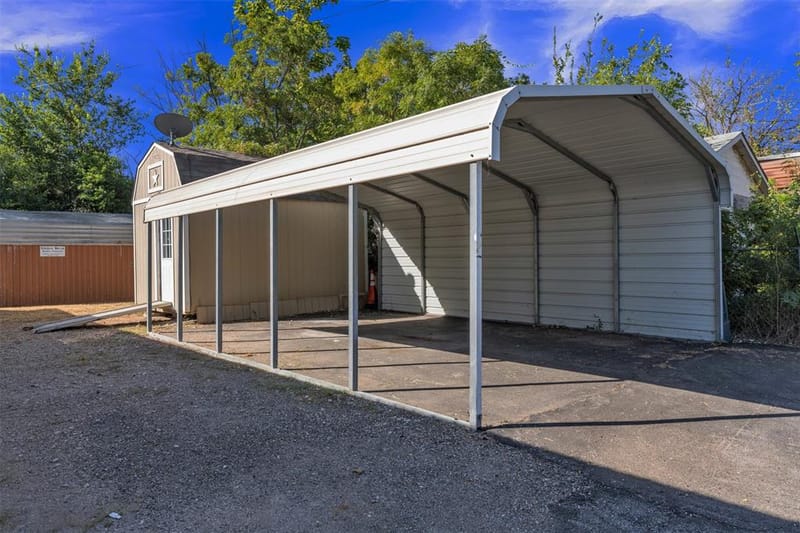 2453 S Valley Ridge Drive, Granbury TX 76048 - Photo 32