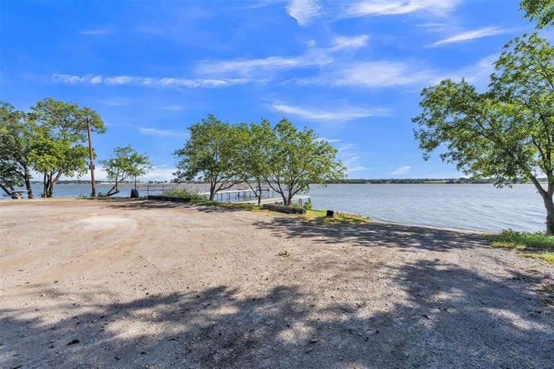 2453 S Valley Ridge Drive, Granbury TX 76048 - Photo 33