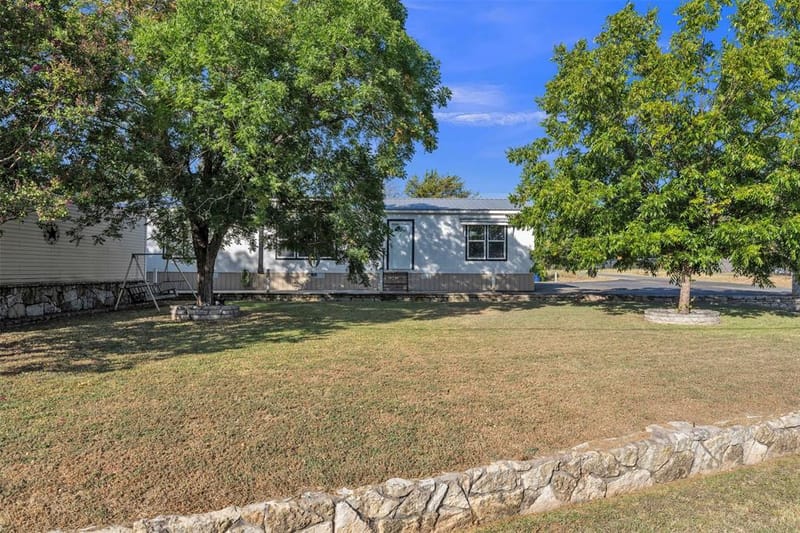 2453 S Valley Ridge Drive, Granbury TX 76048 - Photo 4
