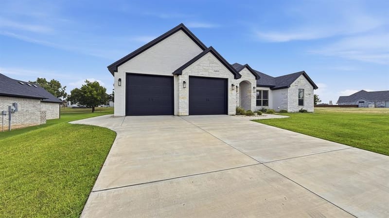 3709 Tremont Lane, Granbury TX 76049 - Photo 27