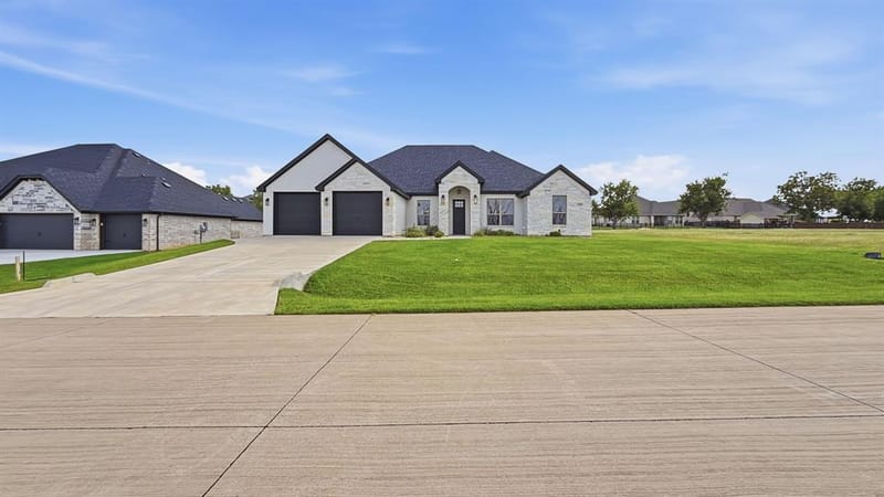 3709 Tremont Lane, Granbury TX 76049 - Photo 28
