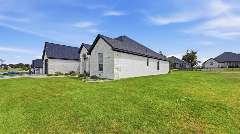3709 Tremont Lane, Granbury TX 76049 - Photo 30