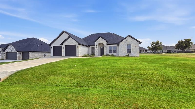 3709 Tremont Lane, Granbury TX 76049 - Photo 29