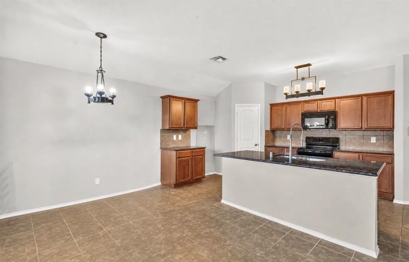 1050 Churchill Drive, Princeton TX 75407 - Photo 4