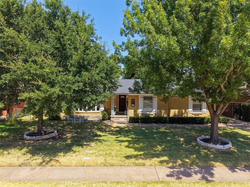 1906 Patton Drive, Garland TX 75042 - Photo 9