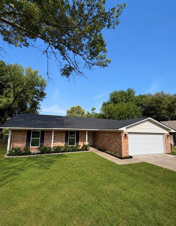 102 S Sendero Drive, Decatur TX 76234