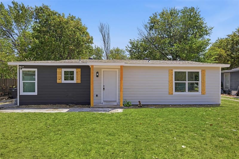 2841 Langston Street, Fort Worth TX 76105