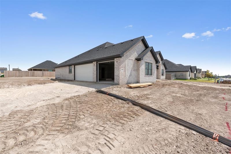 1300 Promised Land, Hewitt TX 76643 - Photo 2