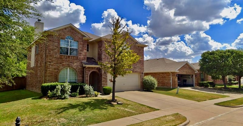 3231 Yeltes, Grand Prairie TX 75054 - Photo 2