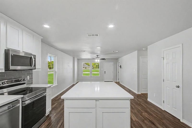 3055 Silver Street, Greenville TX 75401 - Photo 13