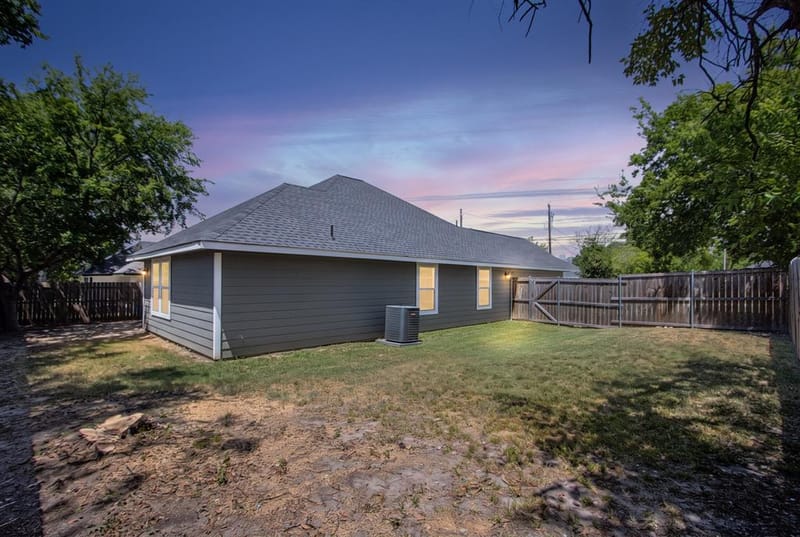 3055 Silver Street, Greenville TX 75401 - Photo 28