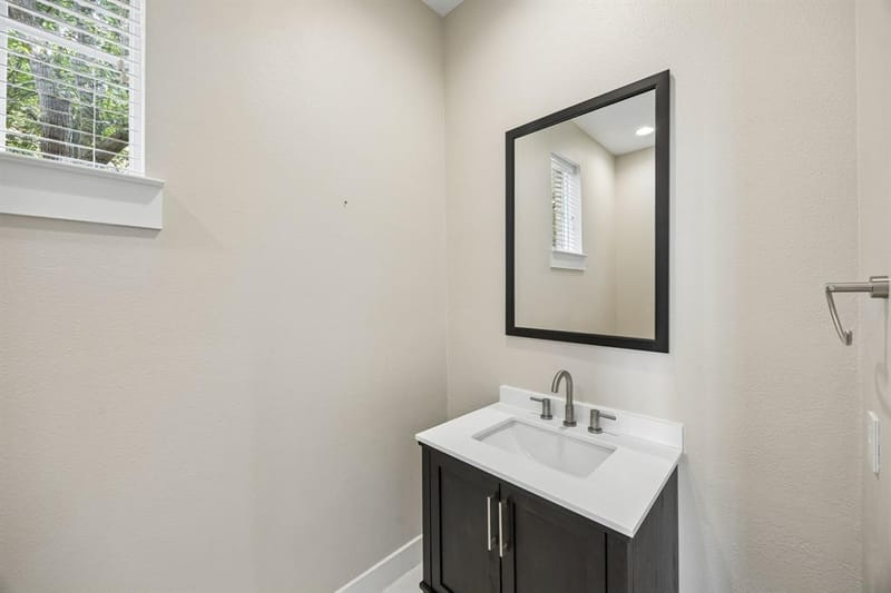 15745 Seabolt Place # 51, Addison TX 75001 - Photo 12