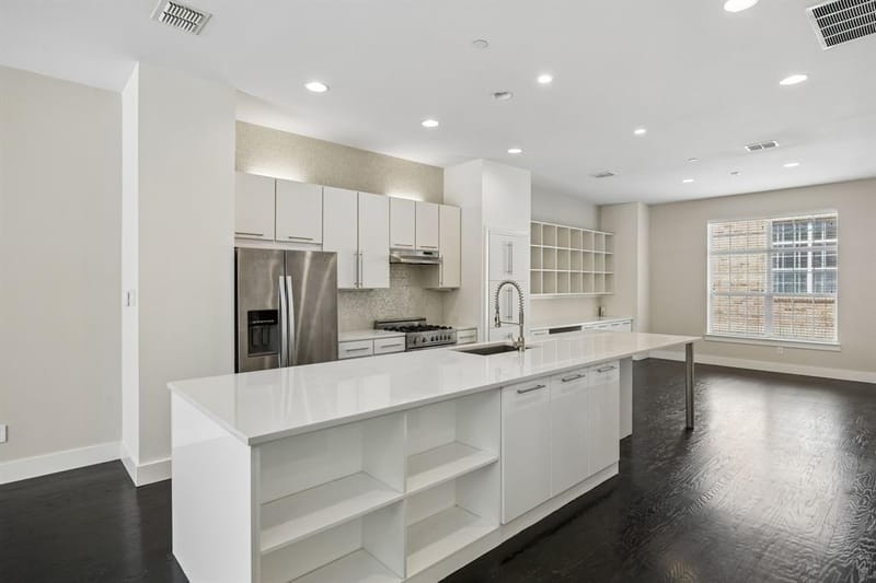 15745 Seabolt Place # 51, Addison TX 75001 - Photo 4