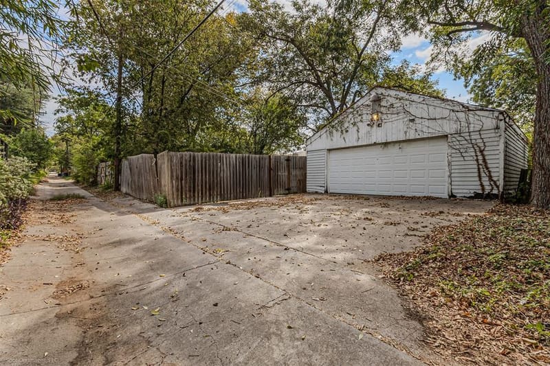 5715 Victor Street, Dallas TX 75214 - Photo 27