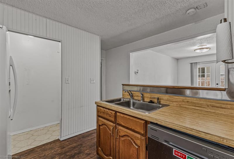 5715 Victor Street, Dallas TX 75214 - Photo 11