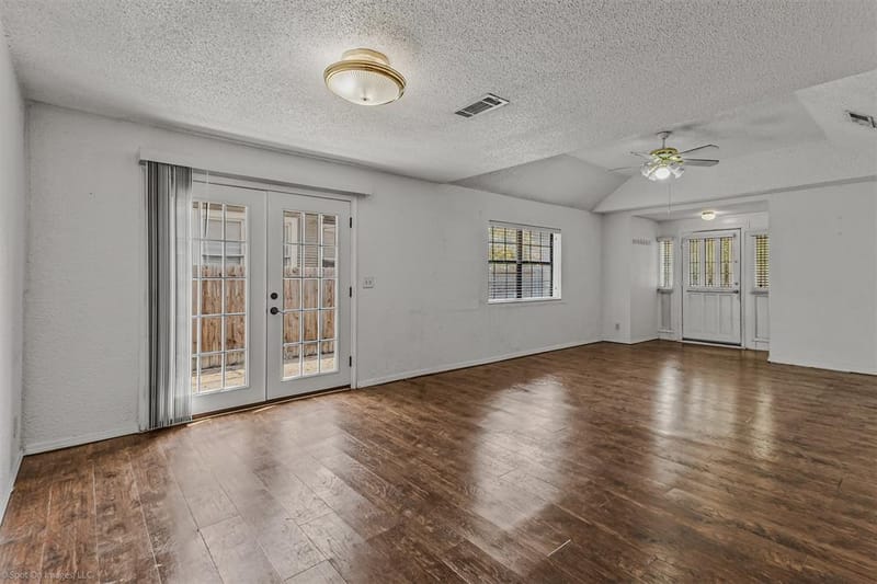 5715 Victor Street, Dallas TX 75214 - Photo 4