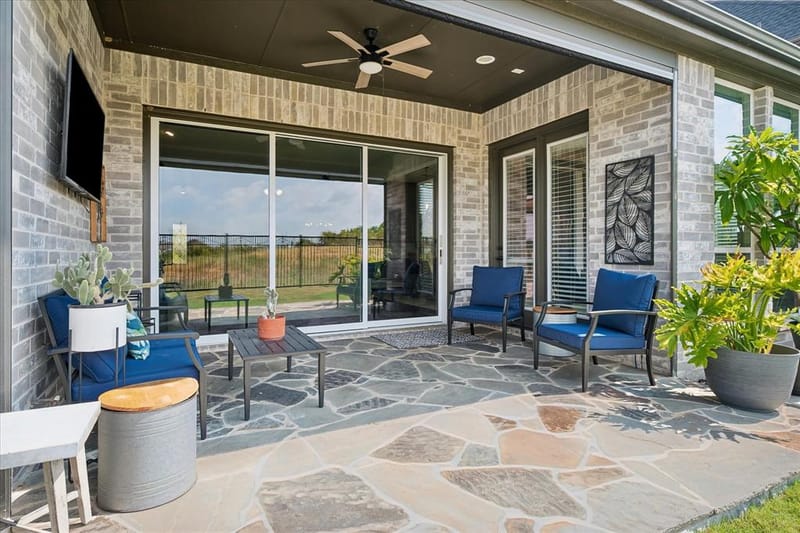 1737 Clem Castle Drive, Carrollton TX 75010 - Photo 6