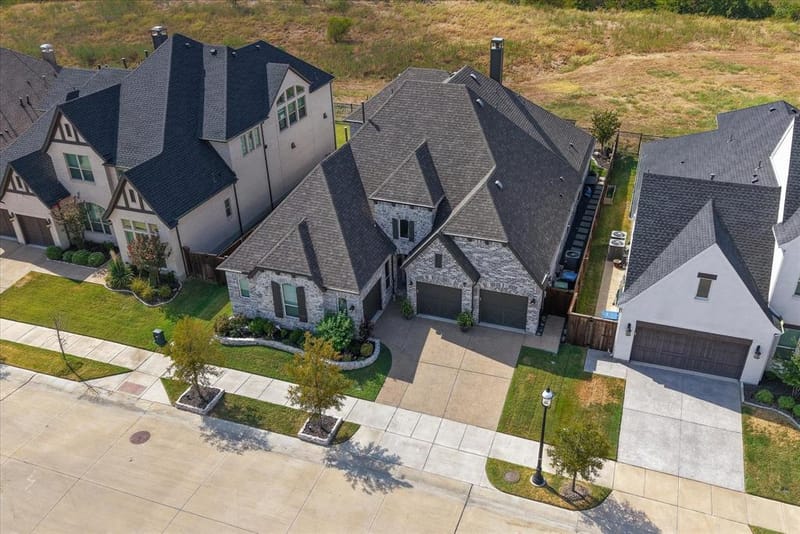 1737 Clem Castle Drive, Carrollton TX 75010 - Photo 37