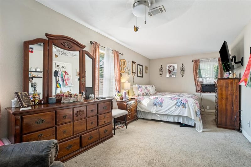 3802 Yellowstone Street, Irving TX 75062 - Photo 12