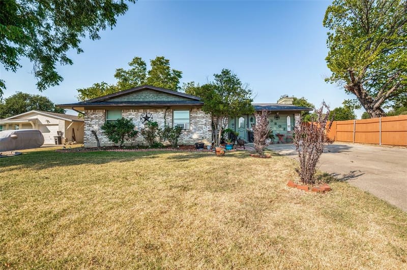 3802 Yellowstone Street, Irving TX 75062