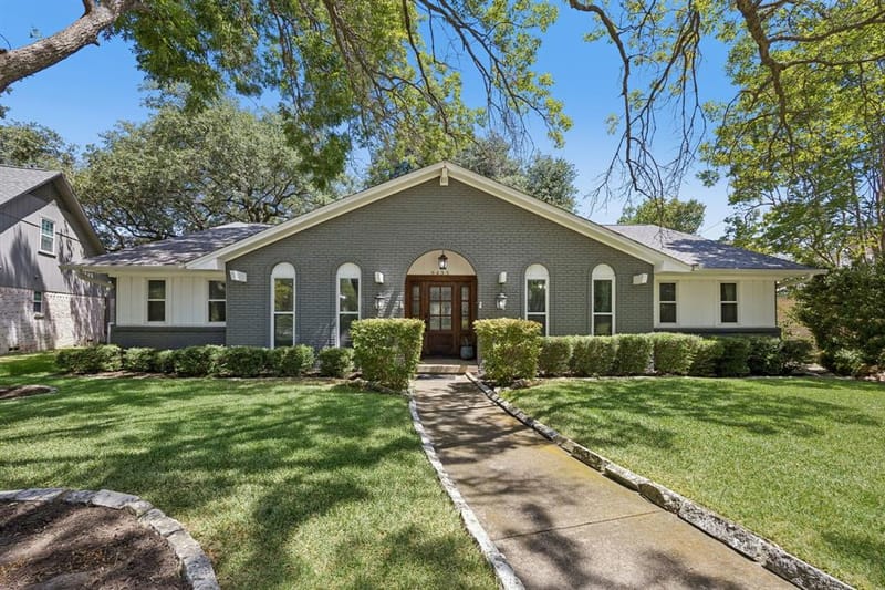 9435 Hunters Creek Drive, Dallas TX 75243