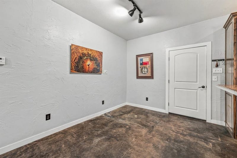 1001 Marigold Court, Granbury TX 76049 - Photo 14